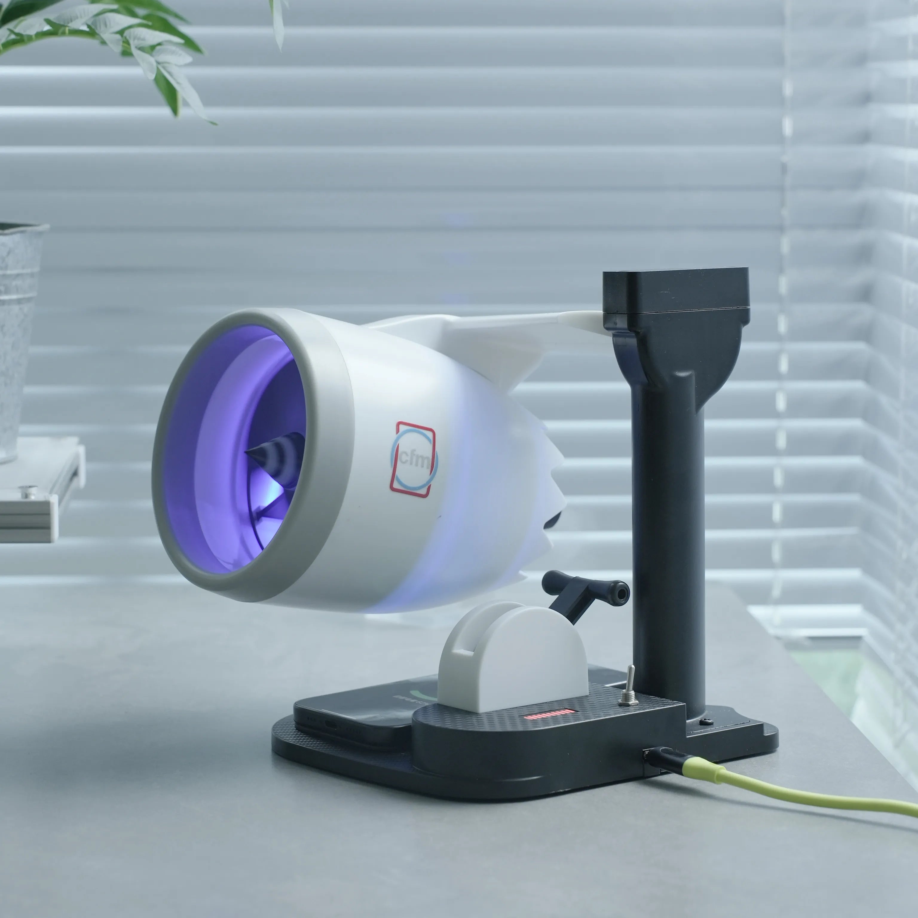 Creative Turbo Jet Mist Fan with Wireless Charging