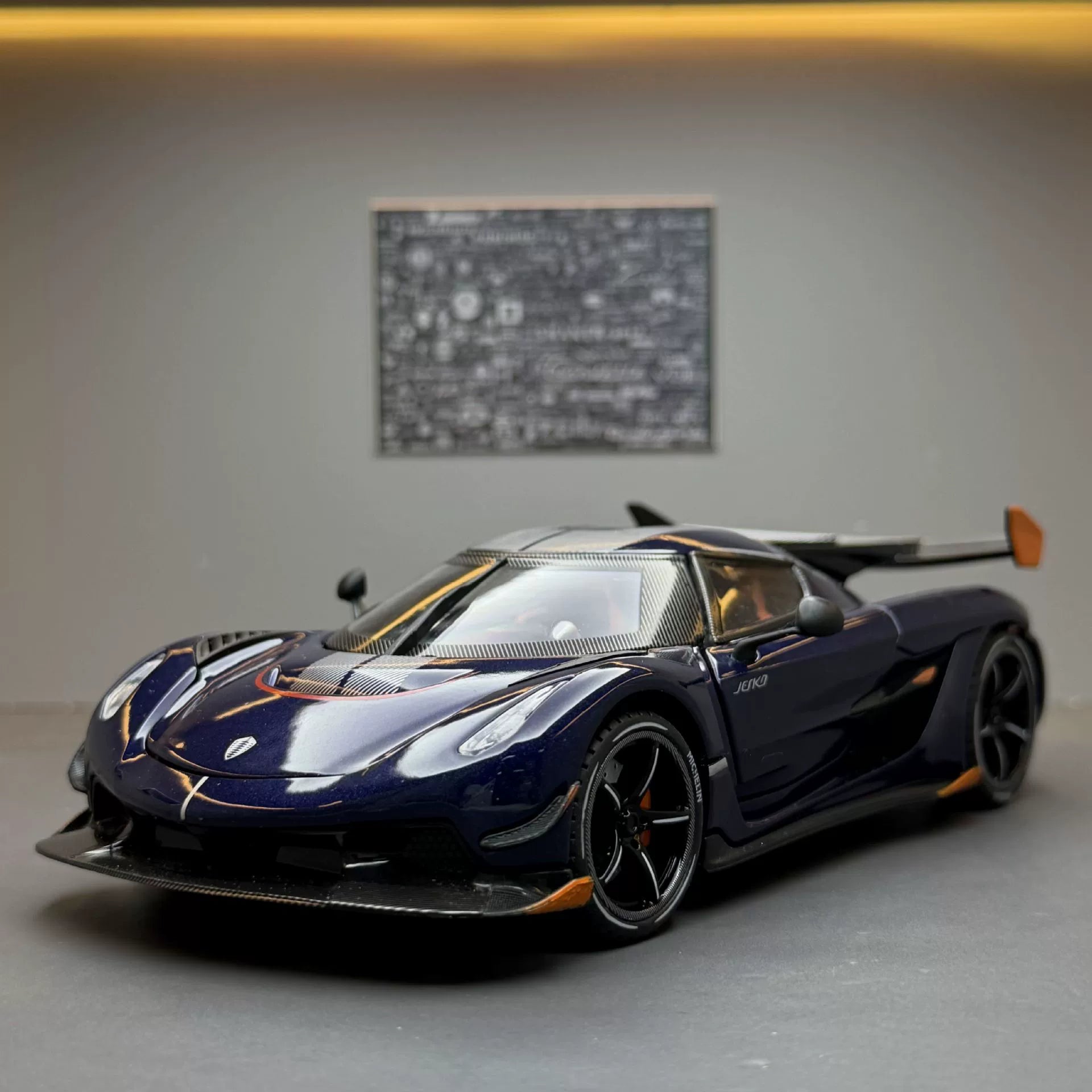 1:24 Diecast Model Koenigsegg Jesko